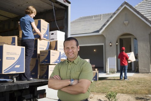 Moving help navigating a Maryland neighborhood with tight parking